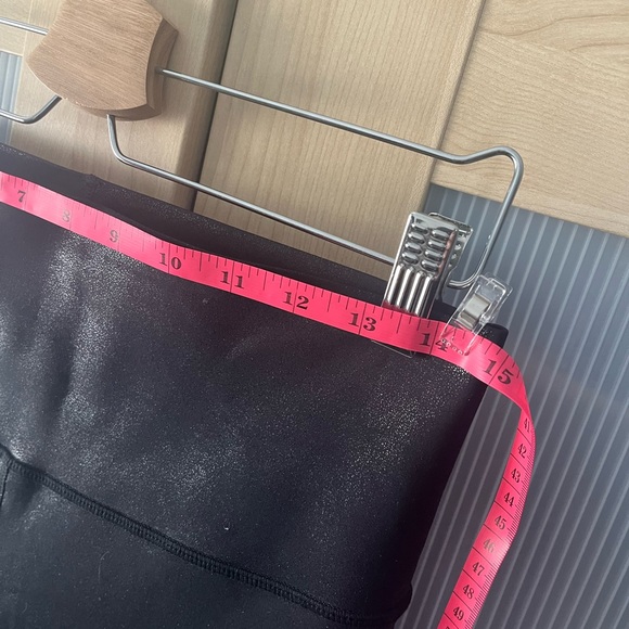 Knix High Rise Legging - Picture 3 of 5